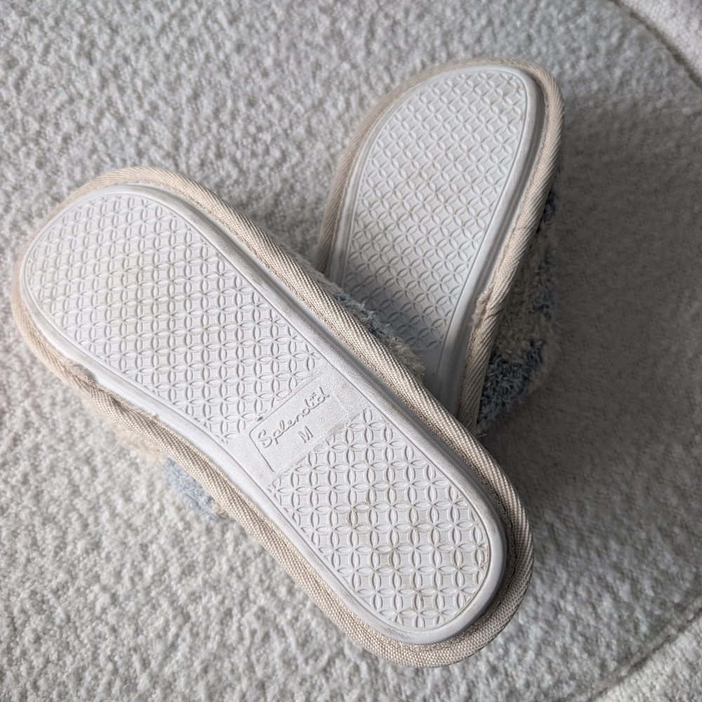Splendid Cozy Cream and Gray Slippers - Picture 3 of 4
